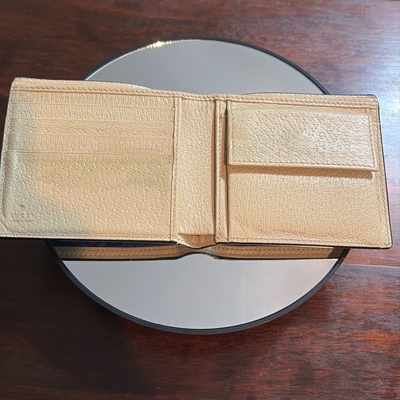 DROPPING SOON💖GUCCI “Off the Grid” Bifold Wallet Unisex - Picture 5 of 14